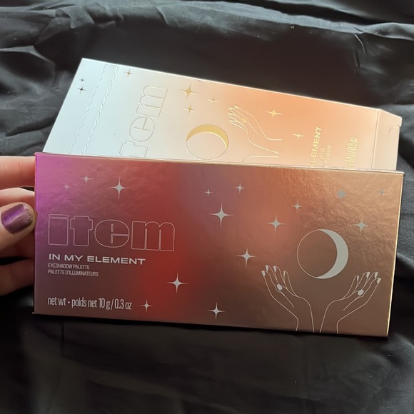 🆕Item “In My Element” Eyeshadow Palette💋 - Picture 3 of 4